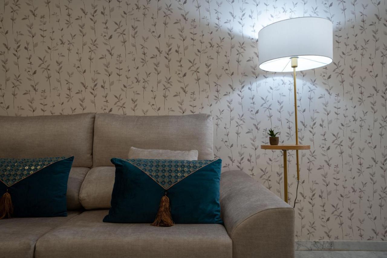 Reina Aixa- Apartamento Centro グラナダ エクステリア 写真