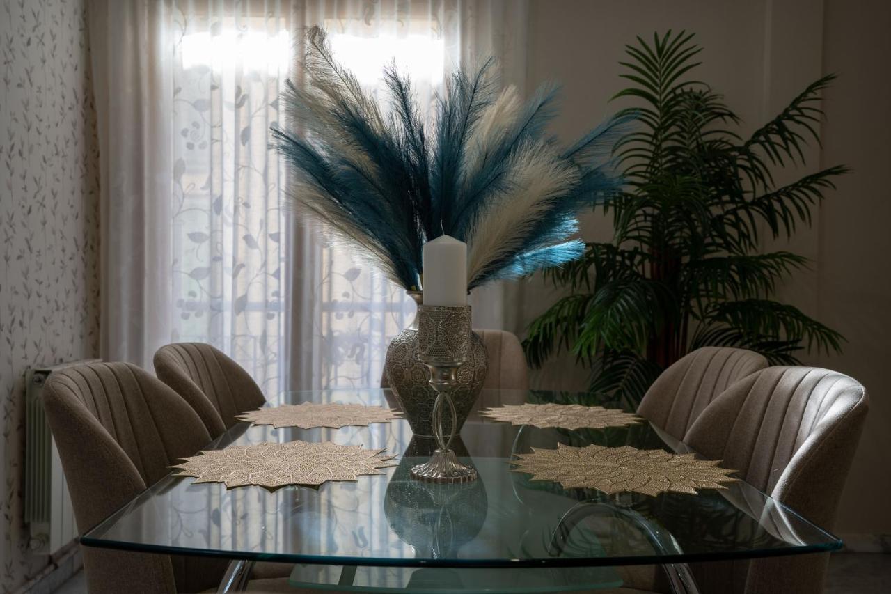 Reina Aixa- Apartamento Centro グラナダ エクステリア 写真